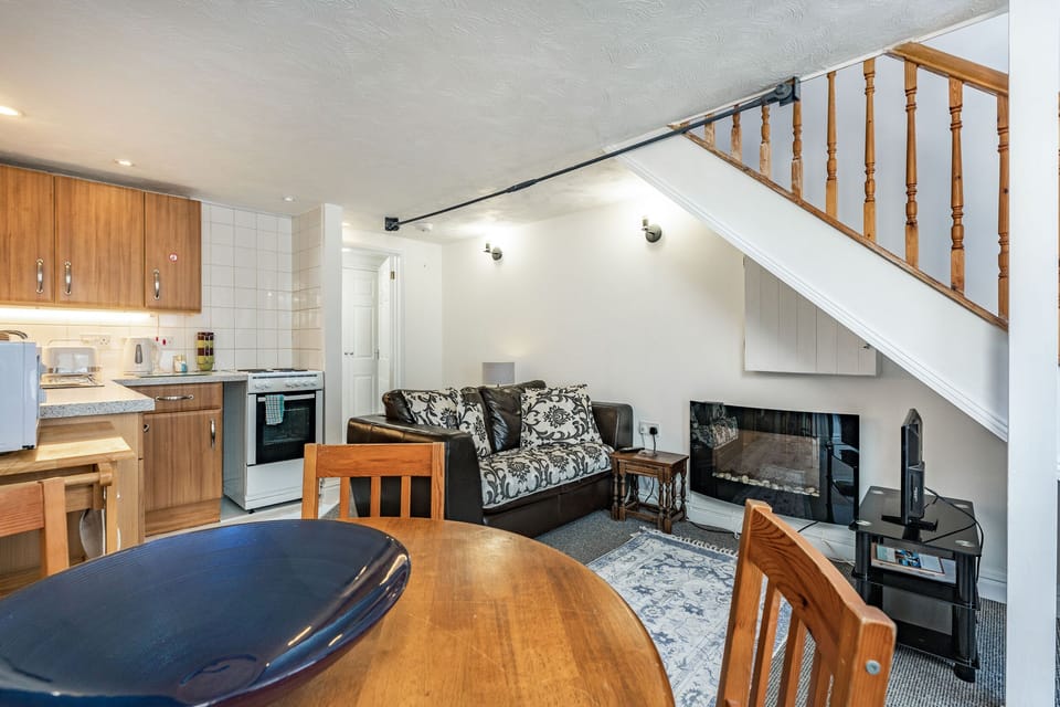 Cottage | Living room | TV, DVD player
