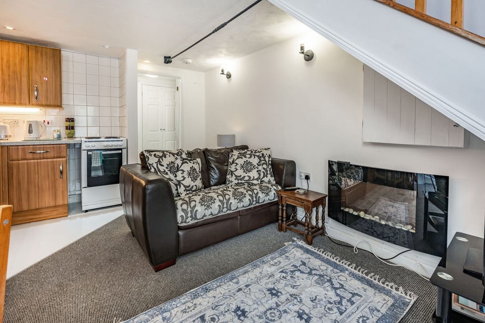 Cottage | Living area | TV, DVD player