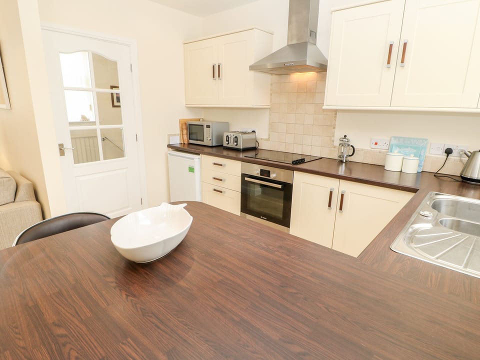Cottage | Private kitchen | Highchair, cookware/dishes/utensils