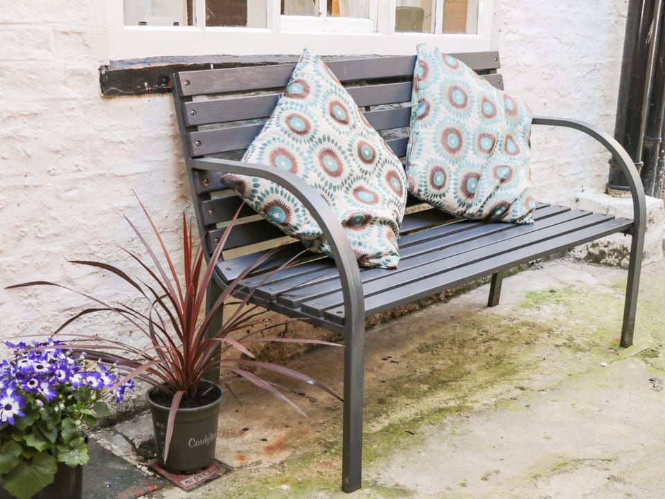Cottage | Property grounds