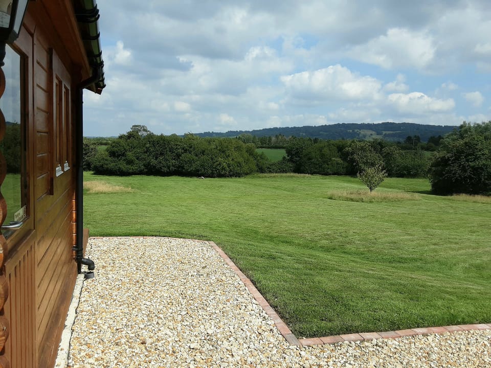 Cottage | Property grounds