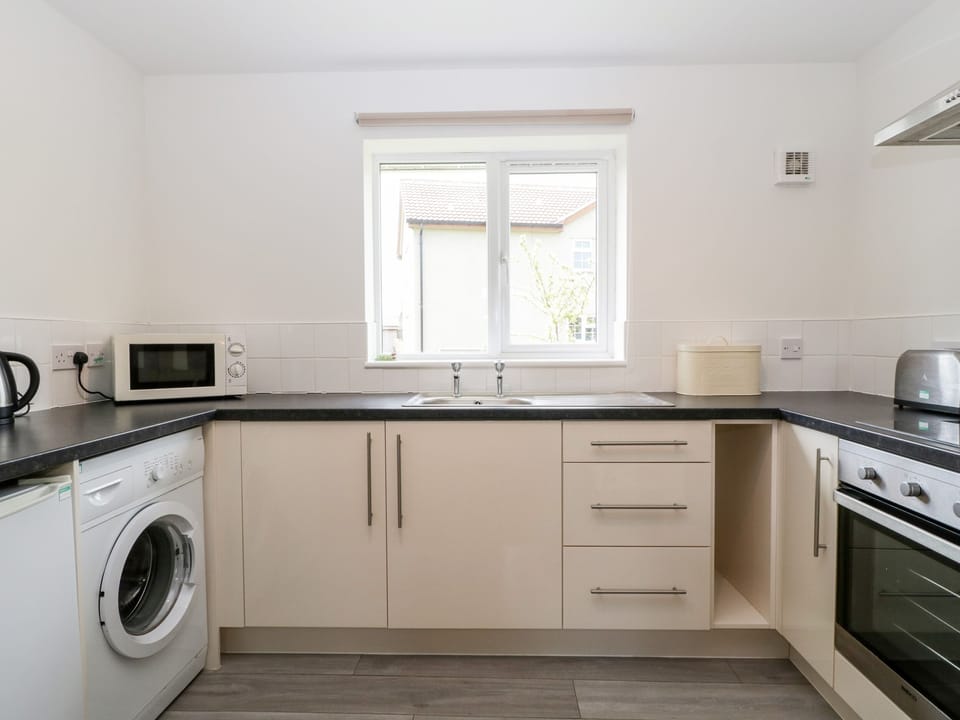 Cottage | Private kitchen | Cookware/dishes/utensils