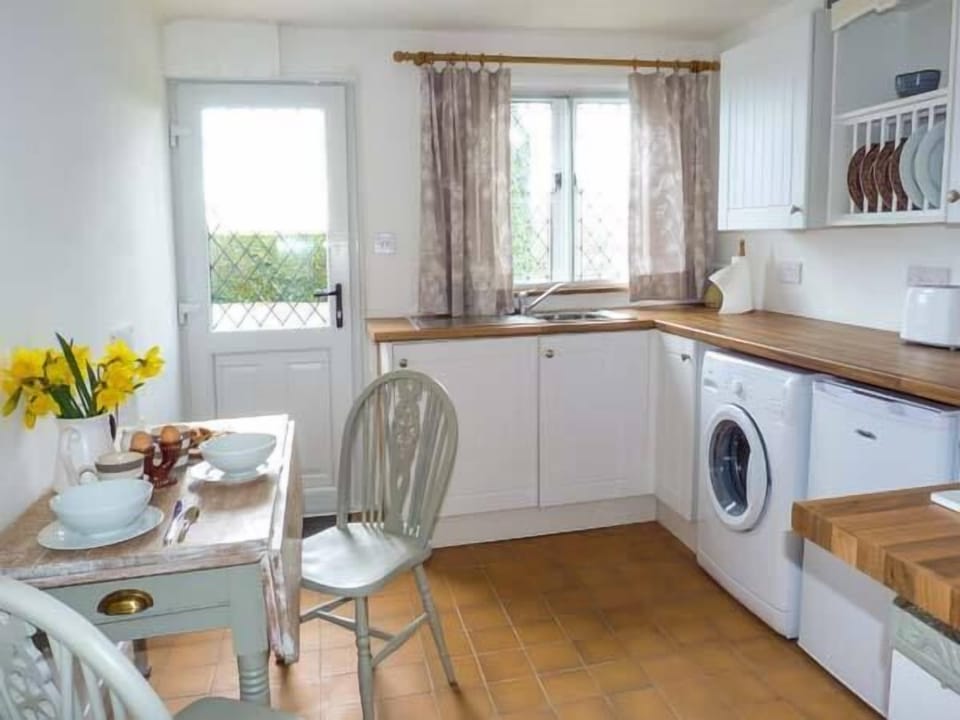 Cottage | Interior