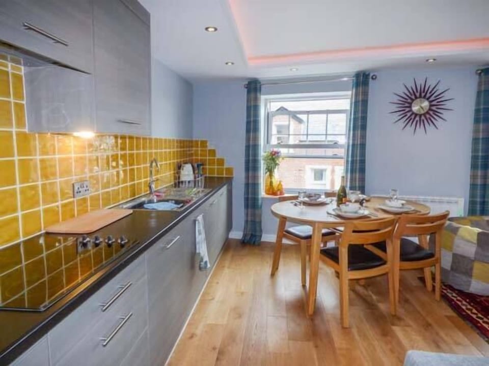 Cottage | Interior