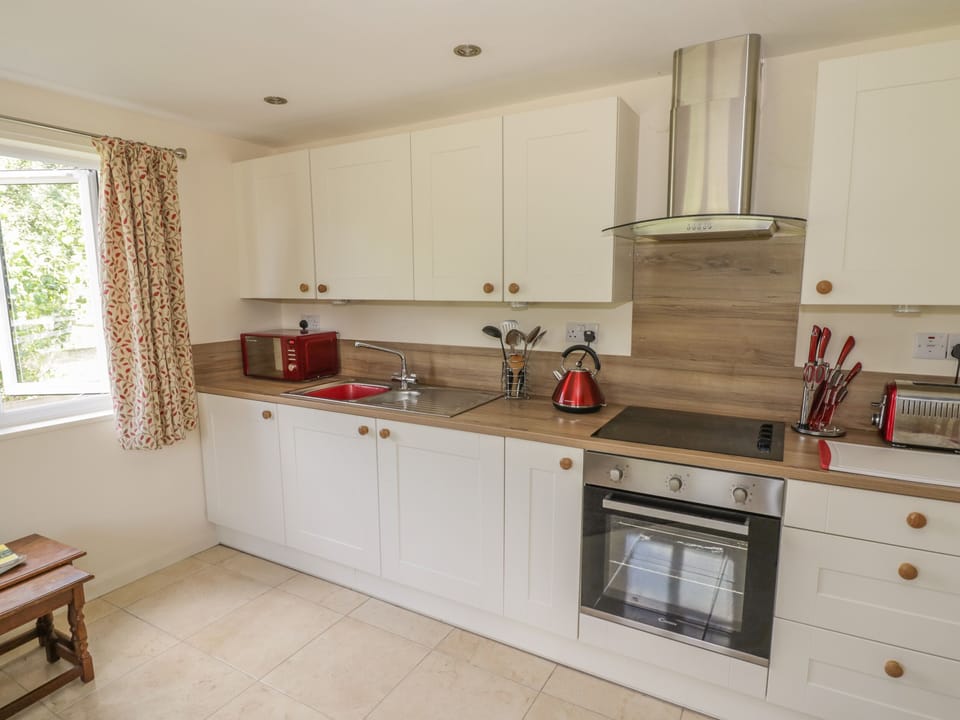 Cottage | Private kitchen | Cookware/dishes/utensils