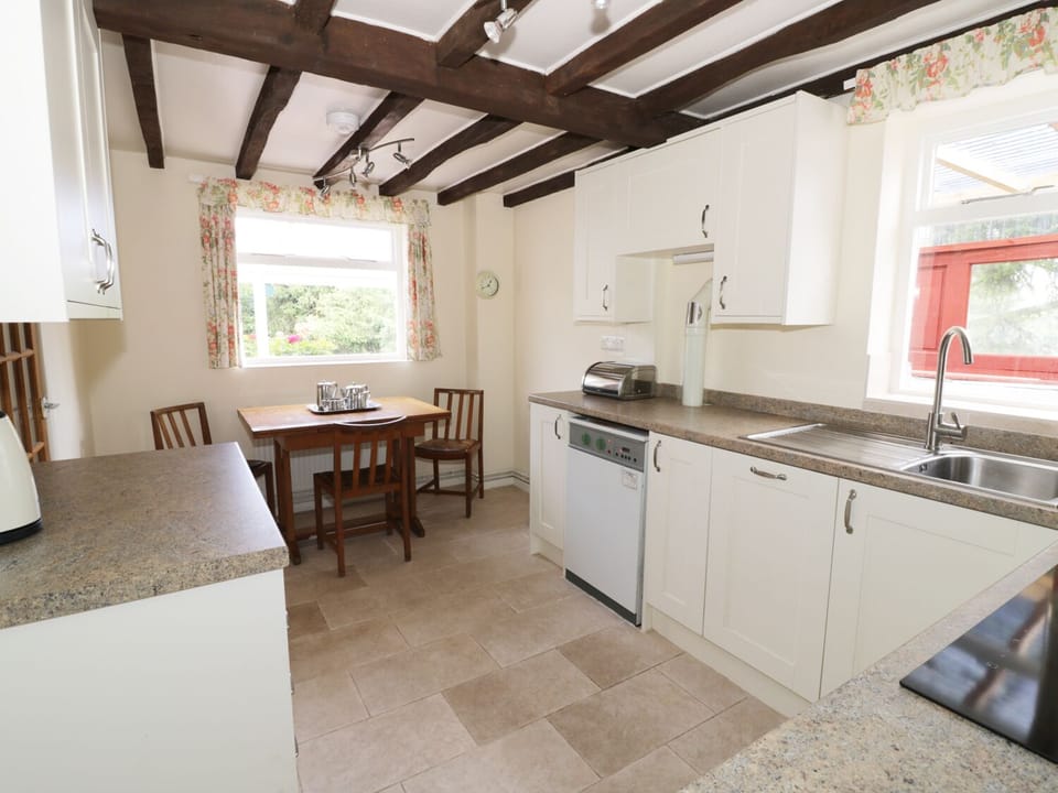 Cottage | Interior