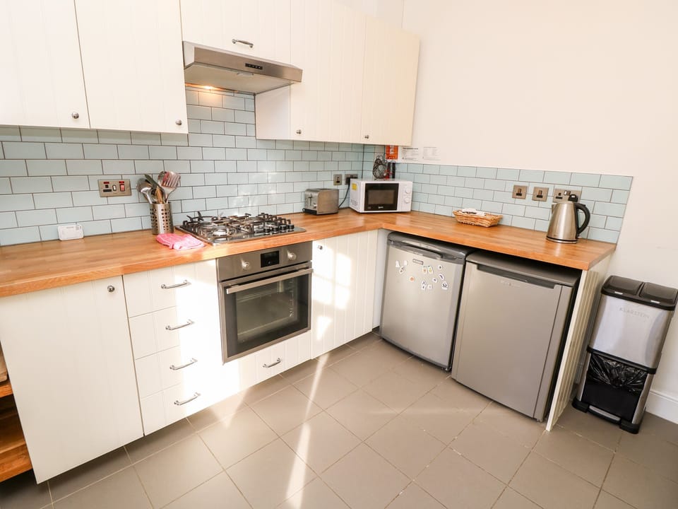 Fridge, microwave, dishwasher, highchair