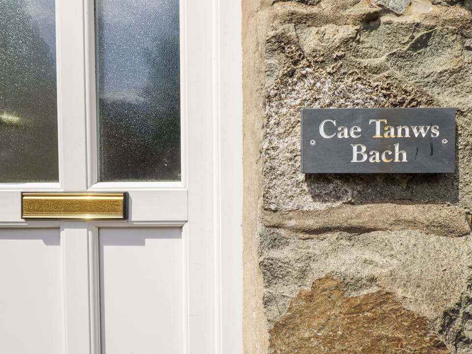 Cottage | Exterior detail