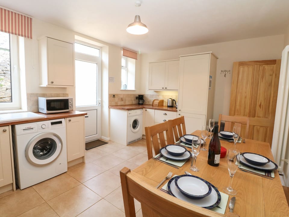 Cottage | Interior