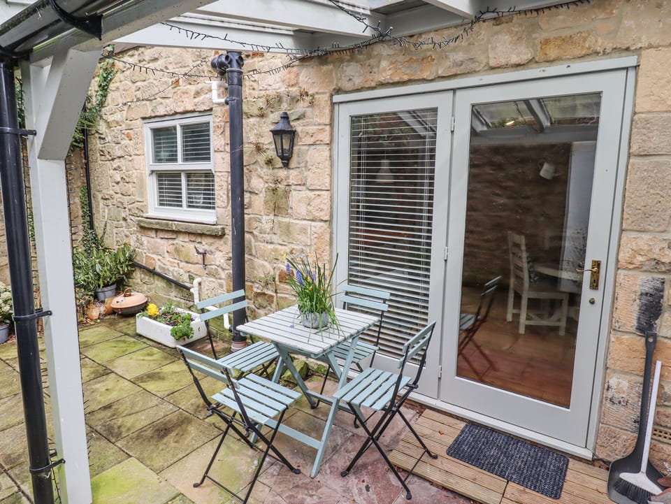 Cottage | Outdoor dining