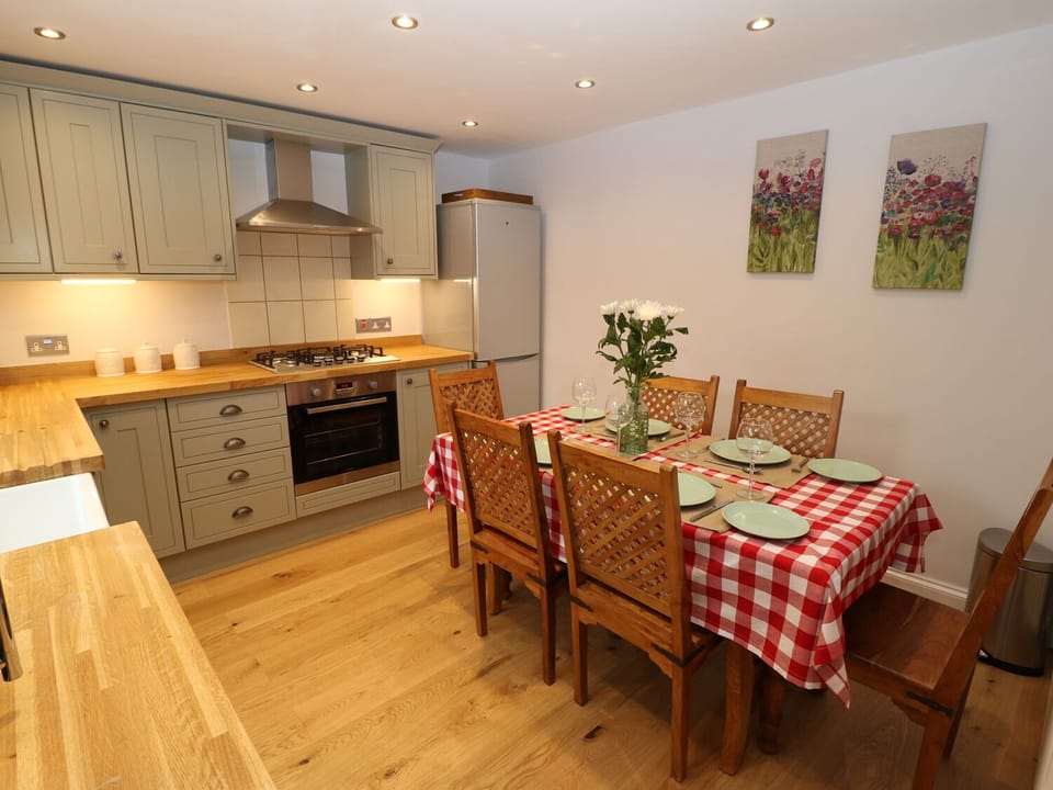 Cottage | Interior