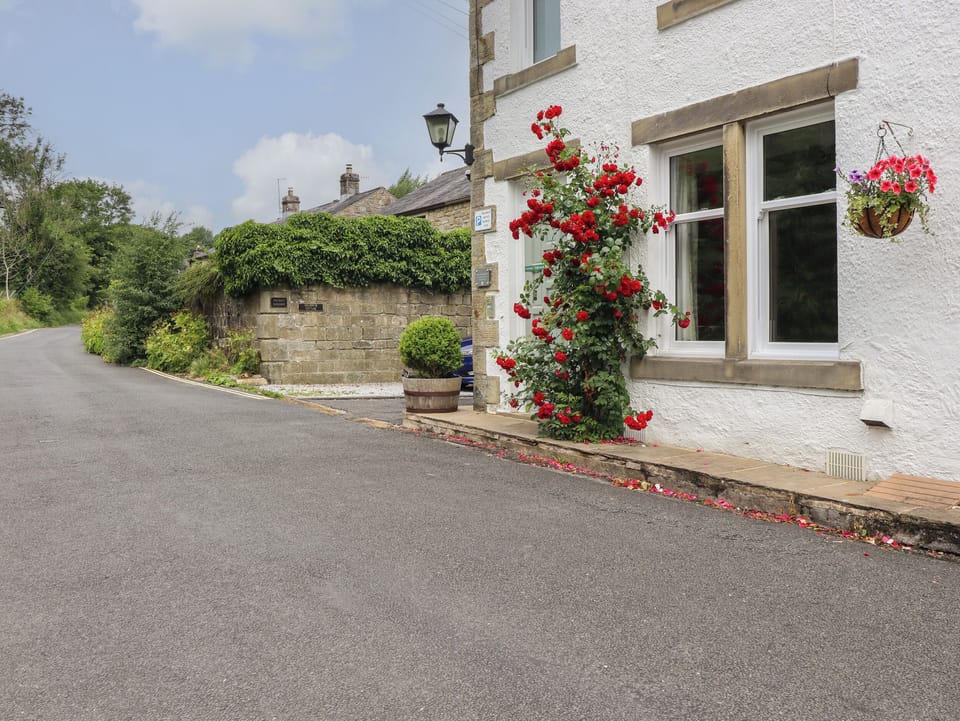 Cottage | Property grounds
