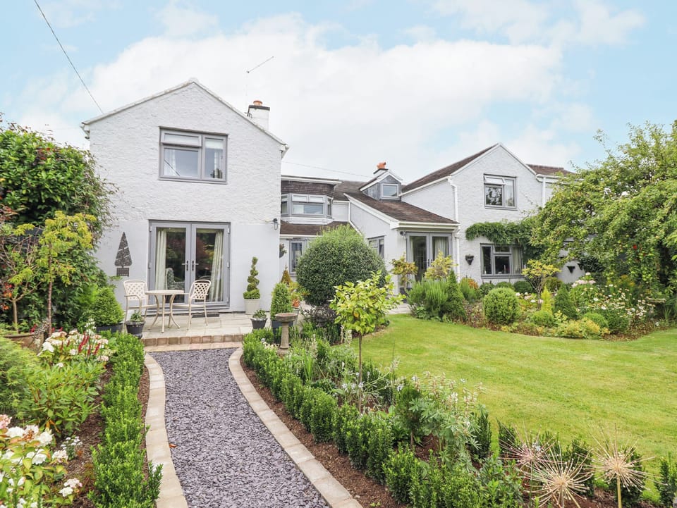 Cottage | Exterior