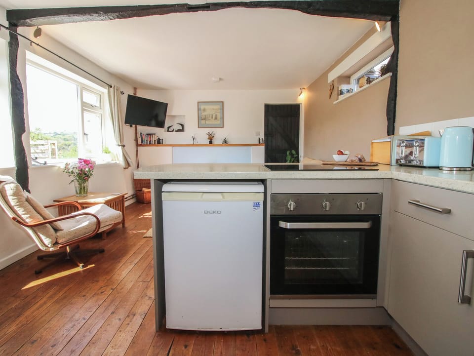 Cottage | Private kitchen | Cookware/dishes/utensils