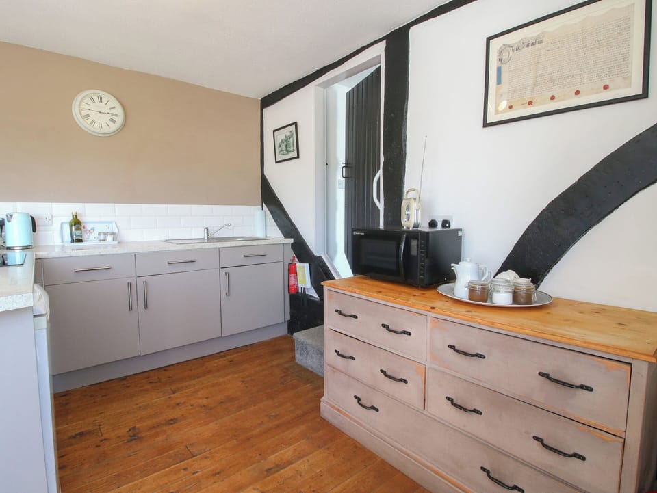 Cottage | Interior