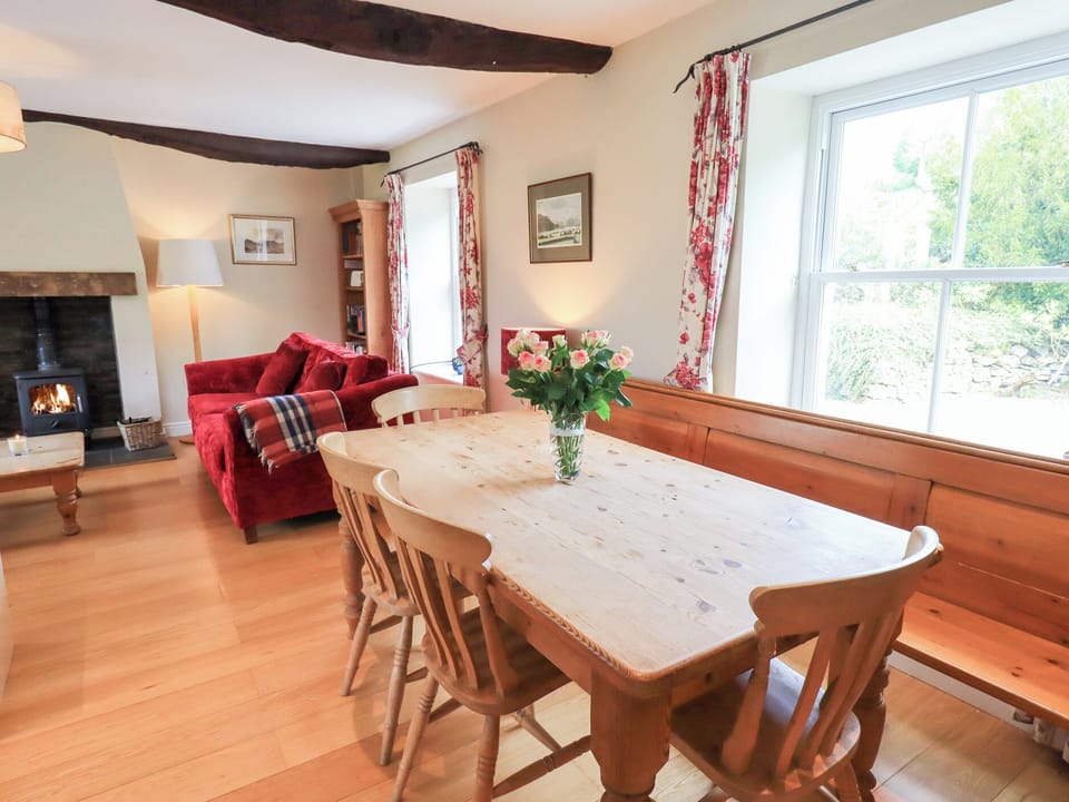 Cottage | Dining
