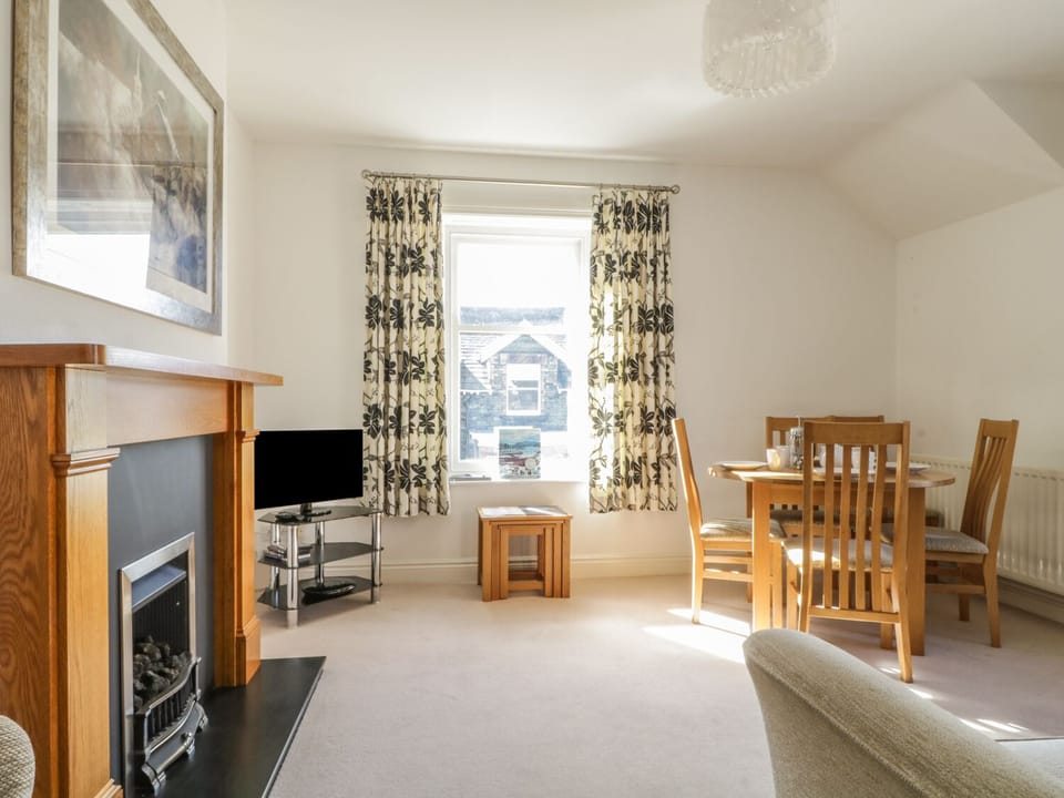 Cottage | Interior