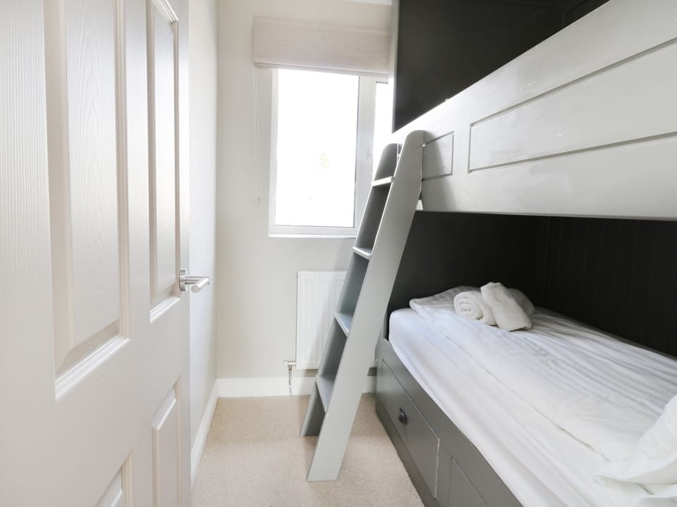 Cottage | 3 bedrooms, individually decorated, individually furnished, free WiFi