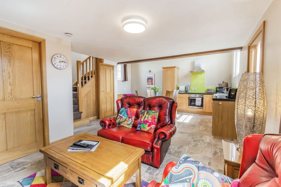Cottage | Living area | TV