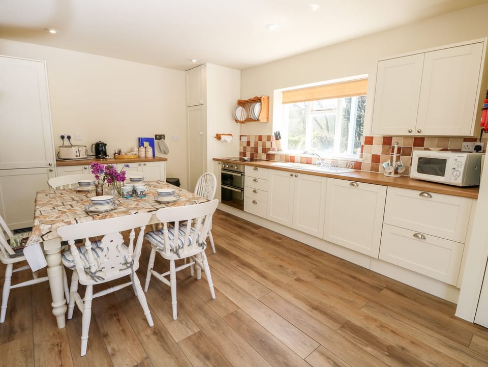 Cottage | Interior