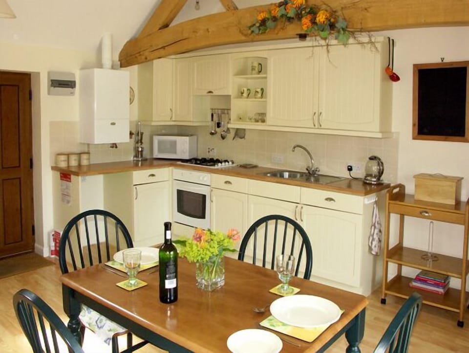 Cottage | Interior