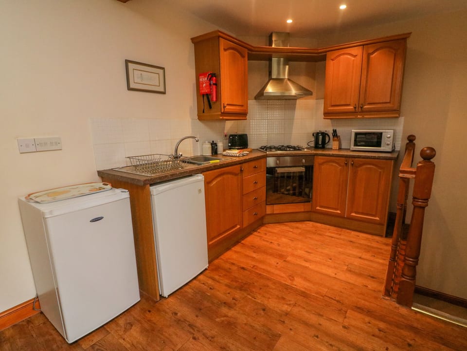 Cottage | Private kitchen | Cookware/dishes/utensils