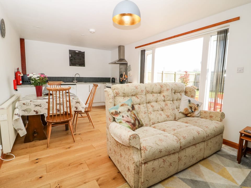 Cottage | Living area
