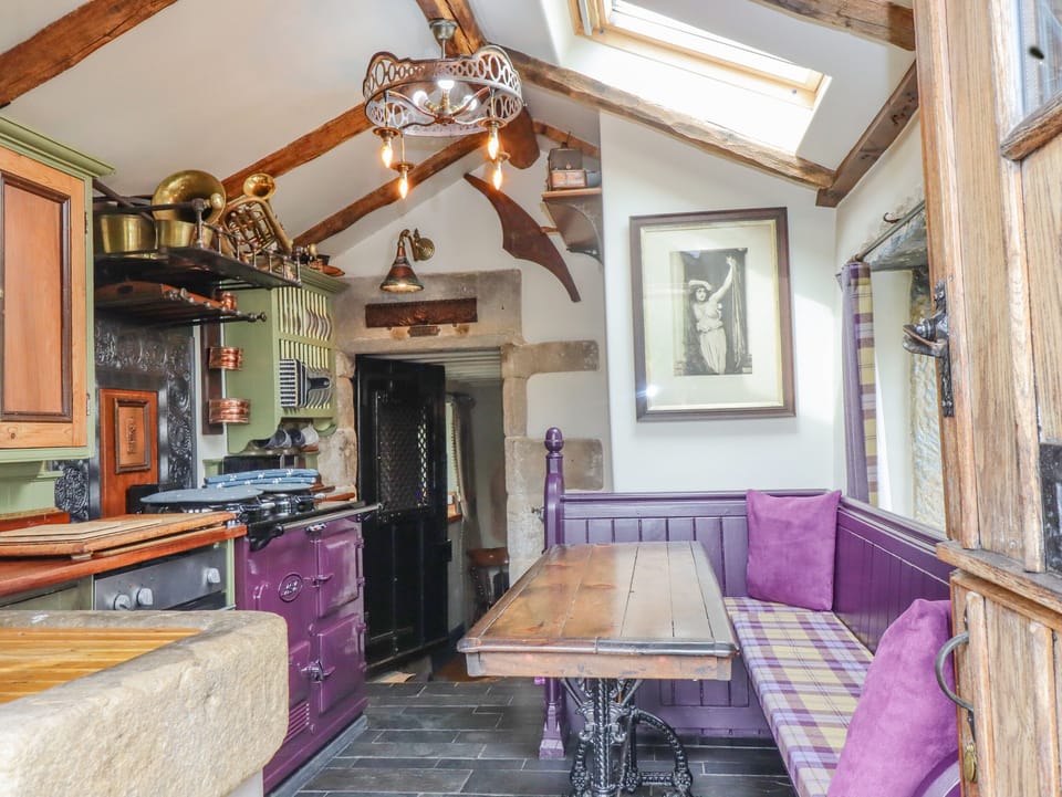 Cottage | Interior
