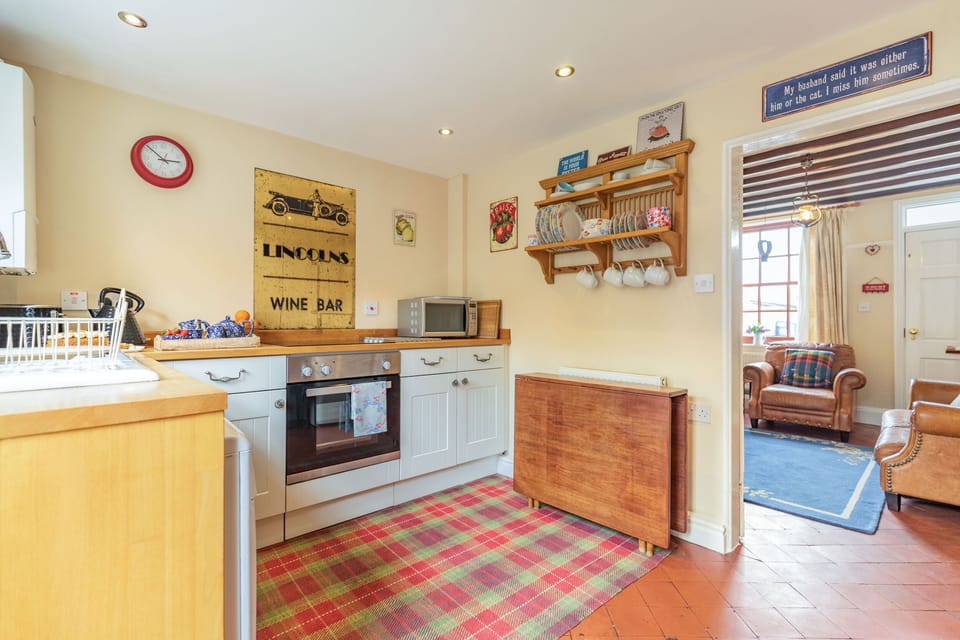 Cottage | Interior