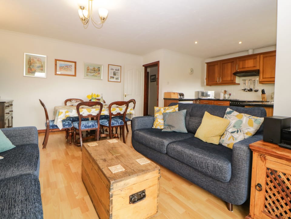 Cottage | Interior