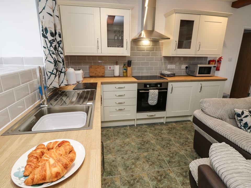Cottage | Interior