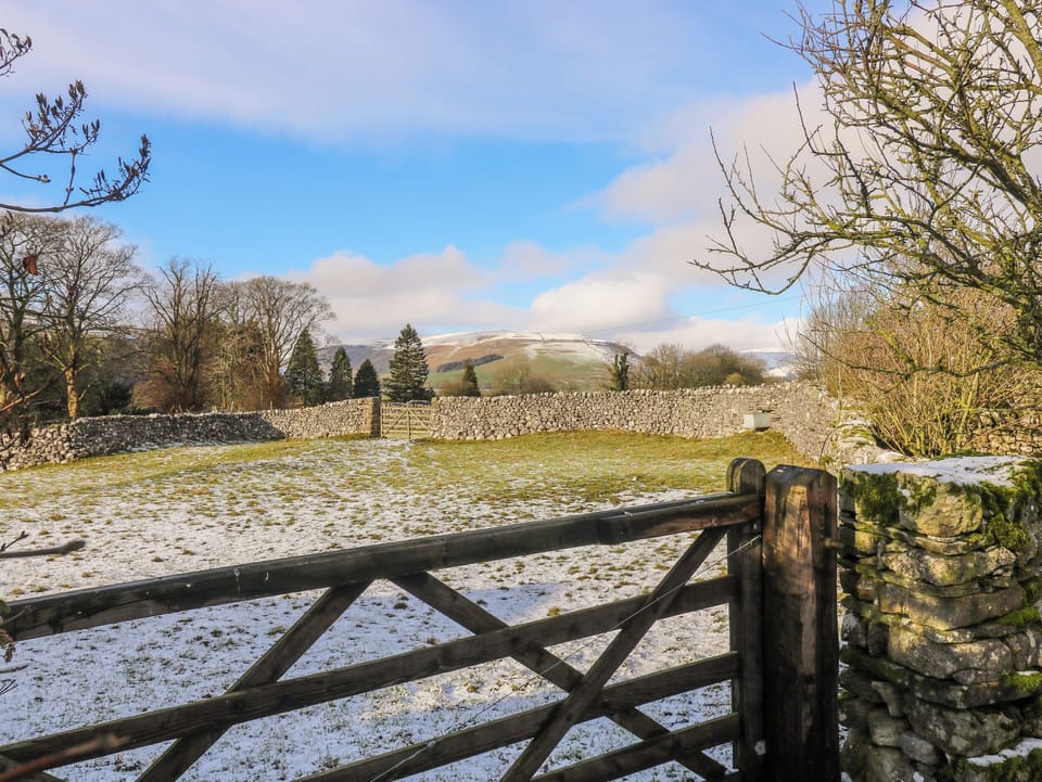 Cottage | Property grounds