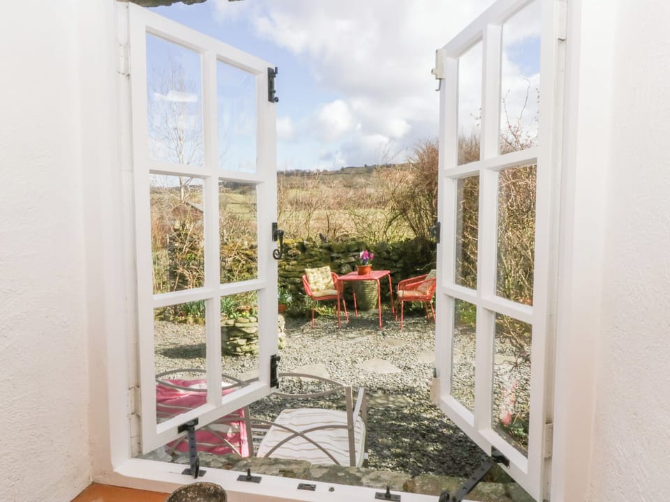 Cottage | Interior