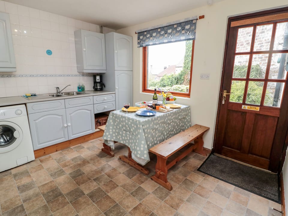 Cottage | Interior