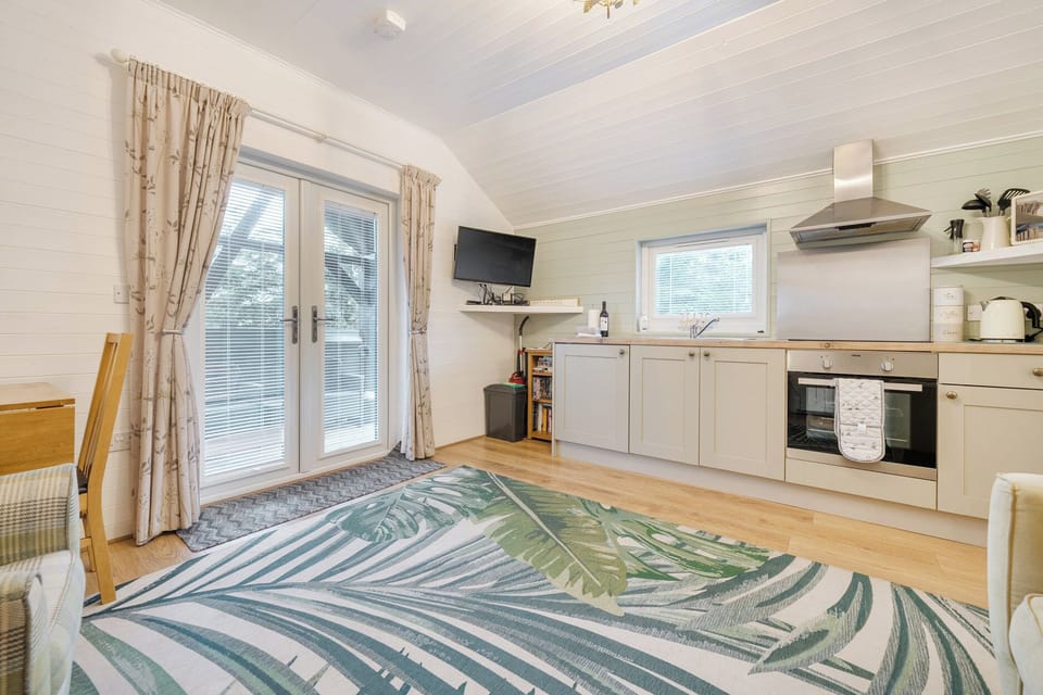 Cottage | Private kitchen | Cookware/dishes/utensils