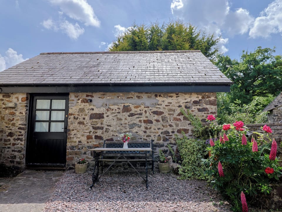 Cottage | Outdoor dining