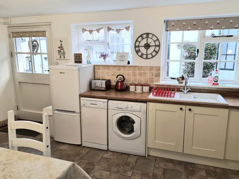 Cottage | Interior