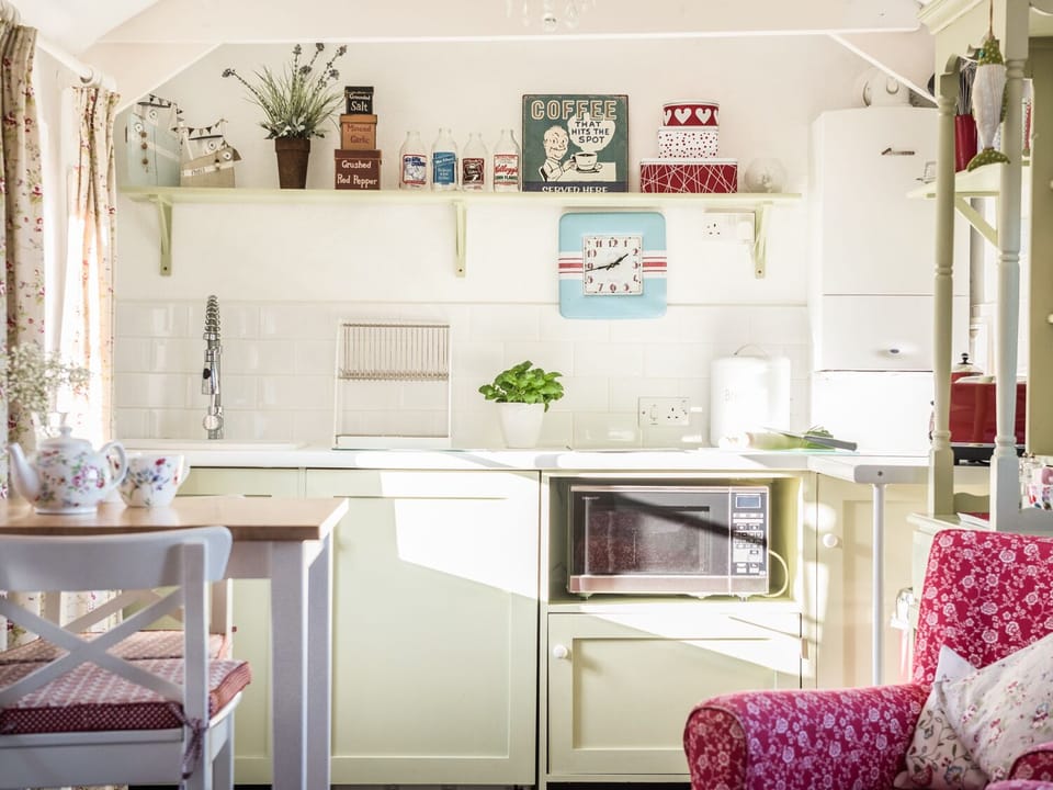 Cottage | Interior