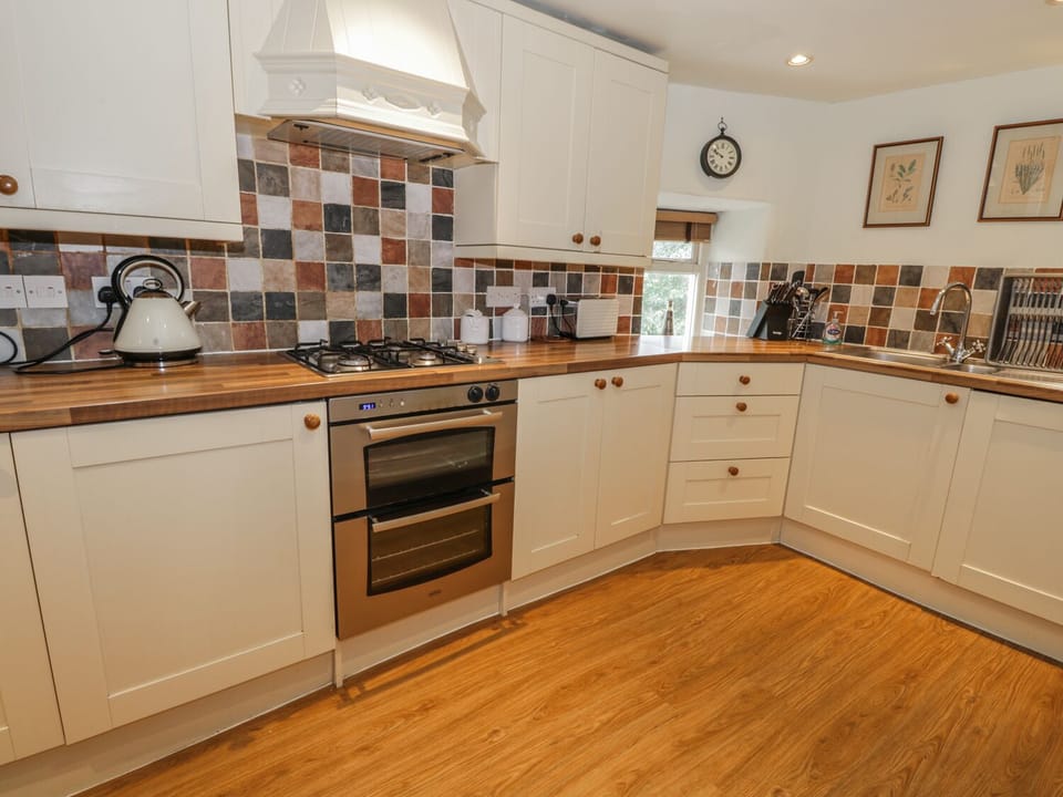 Cottage | Interior