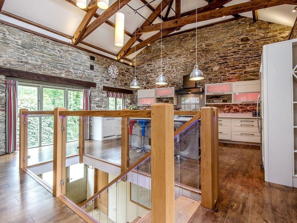 Cottage | Private kitchen | Fridge, stovetop, dishwasher, highchair