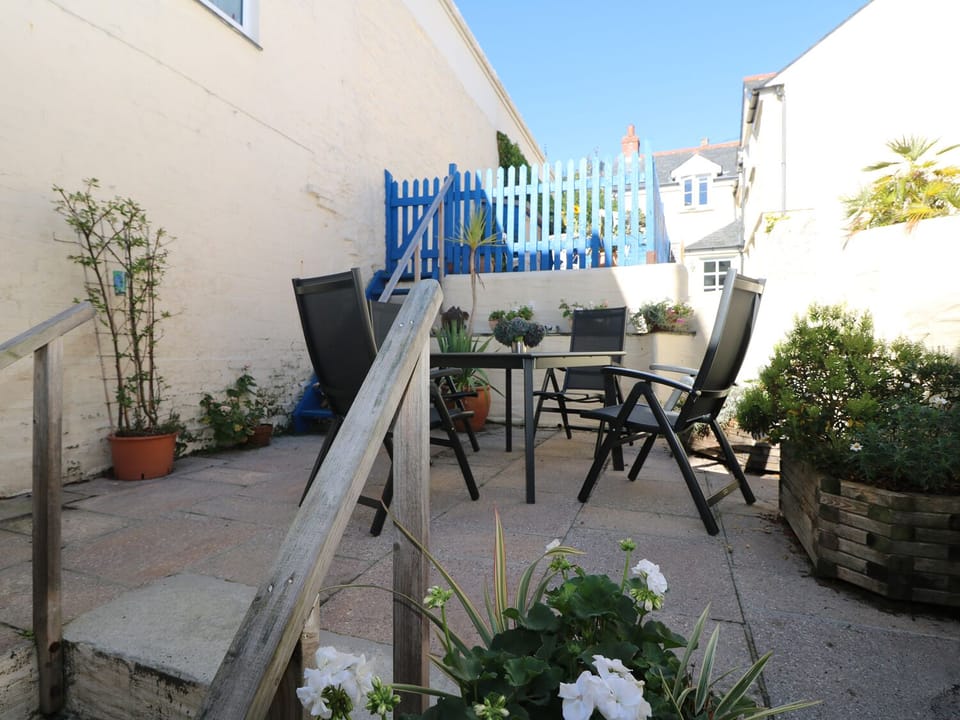 Cottage | Balcony