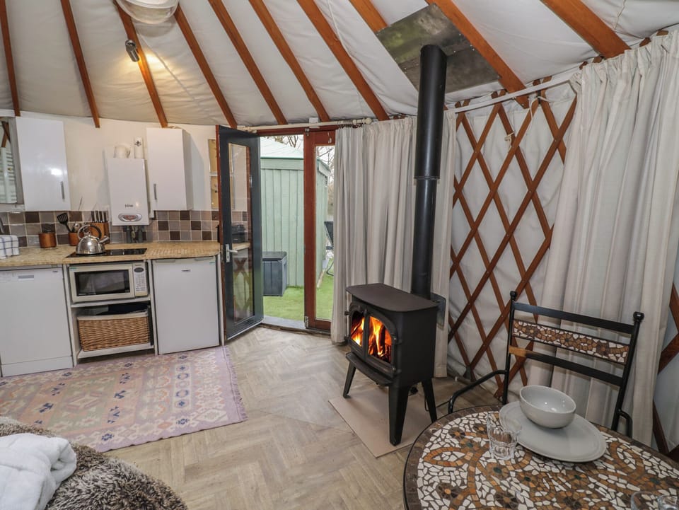 Cottage | Interior