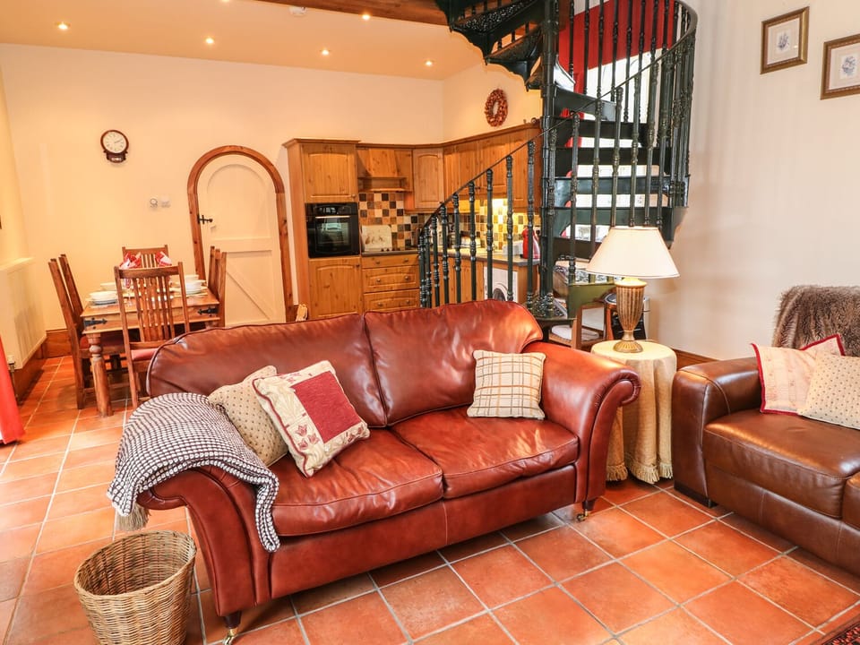 Cottage | Interior
