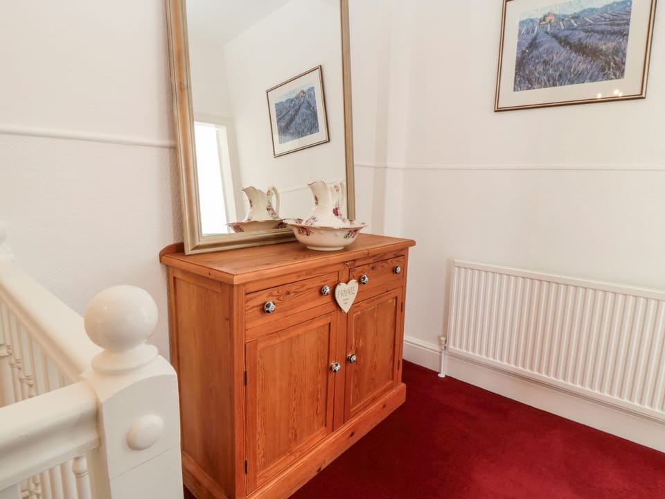 Cottage | 3 bedrooms, individually decorated, individually furnished, free WiFi