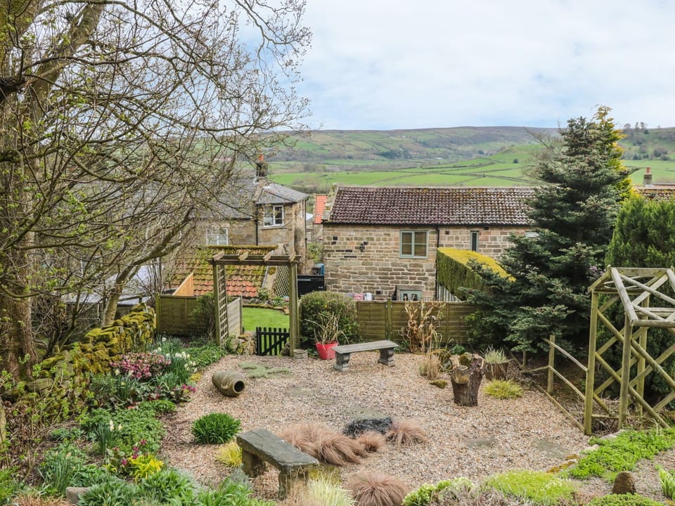 Cottage | Property grounds