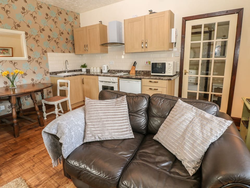 Cottage | Interior