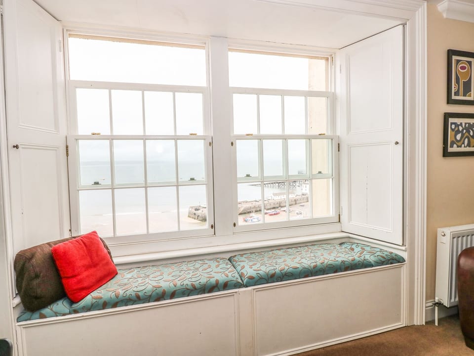 Cottage | 2 bedrooms, individually decorated, individually furnished, free WiFi