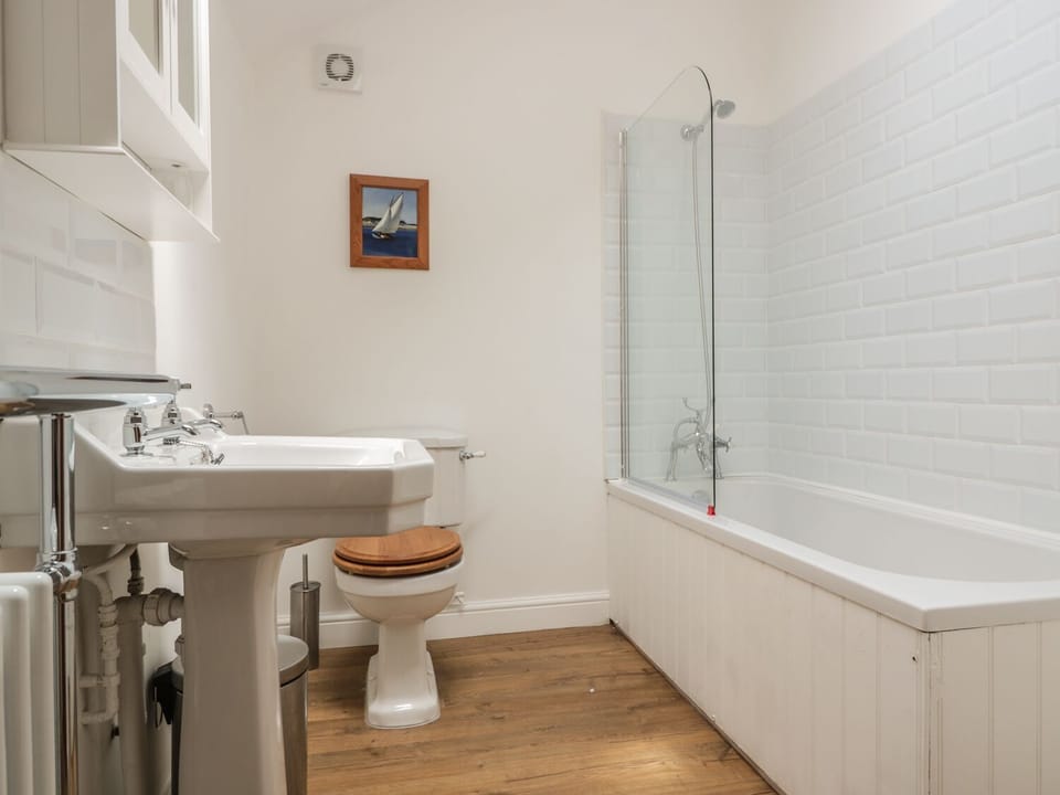 Granary 2 Cottage in England