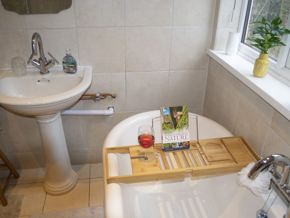 17 Riverside Cottage in Staffordshire Moorlands District