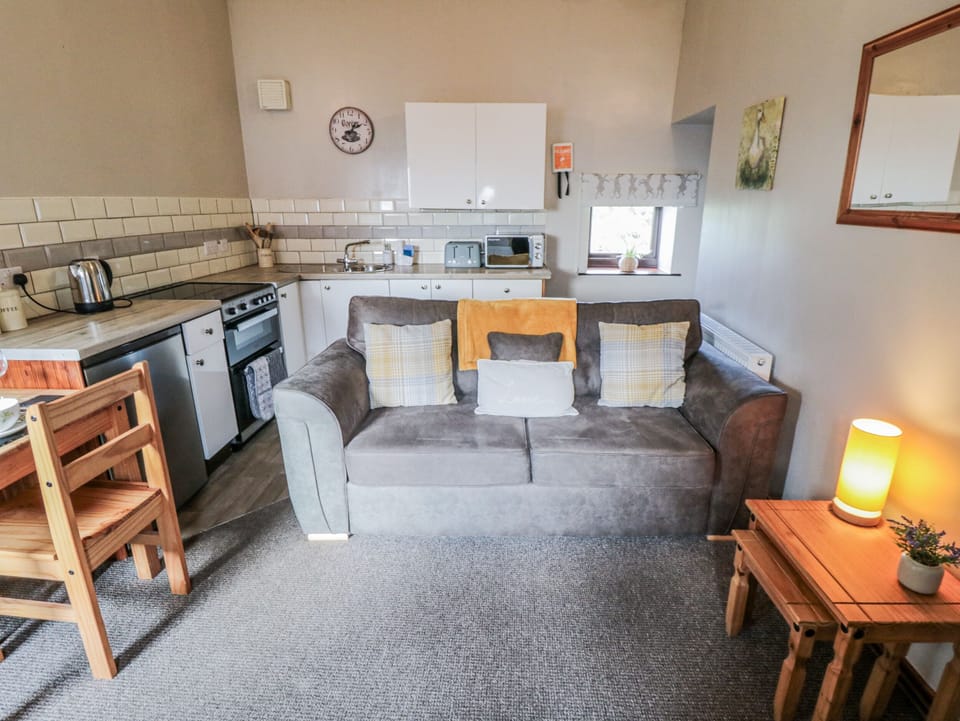 Cottage | Living area | TV